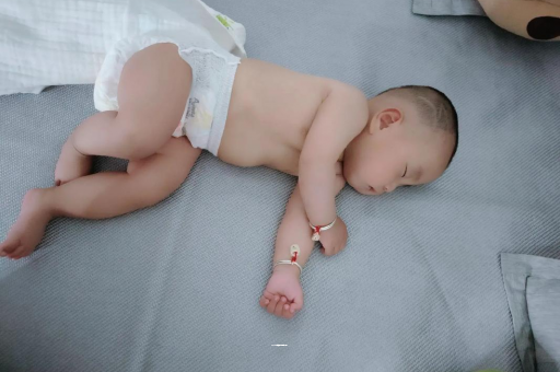 滨州怀孕多久会显肚子